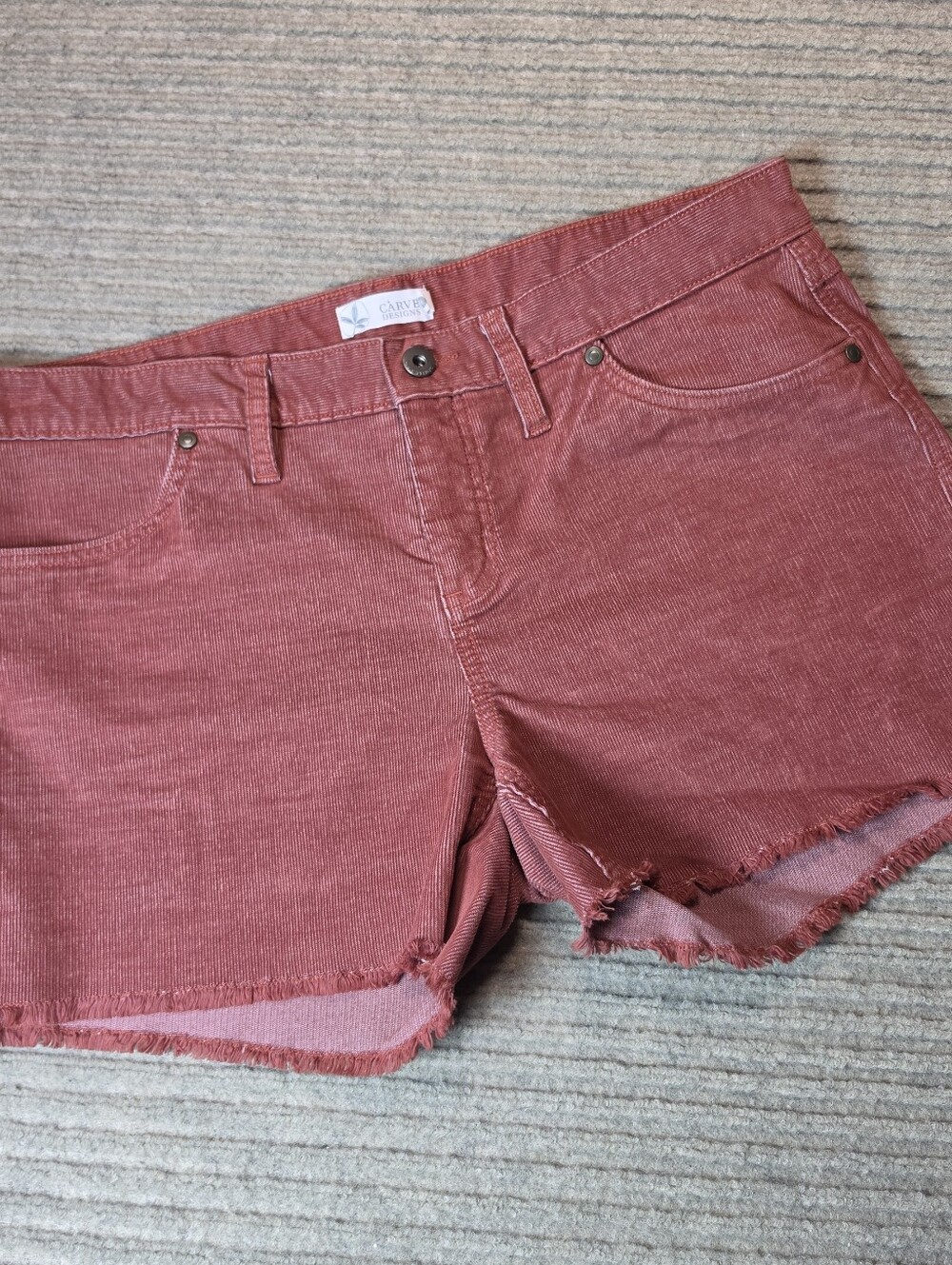 Carve Designs Maroon Corduroy Beachy Raw Hem Boho Shorts Women Sz 8
